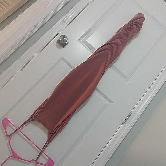 Dress - Picture 3 of 6